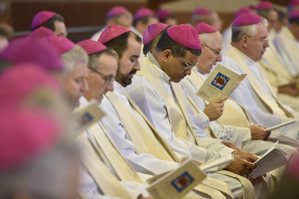 Celebração eucarística de abertura da 56ª Assembleia Geral dos Bispos do Brasil, no Altar Central.