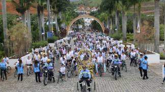 Passeio ciclístico homenageia Nossa Senhora Aparecida