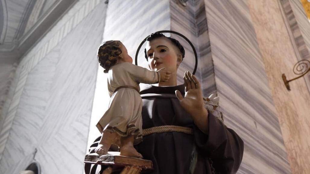 santo antonio (Shutterstock) santo antonio (Shutterstock)
