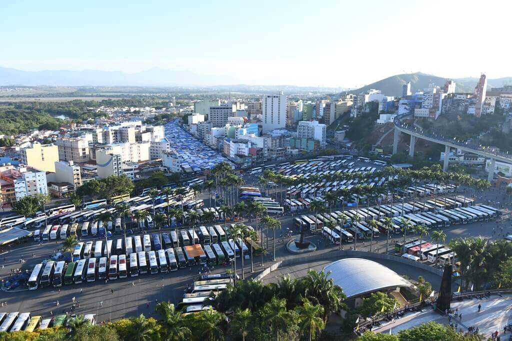 Vista do estacionamento lotado nesta manhã, dia 12 de outubro de 2019