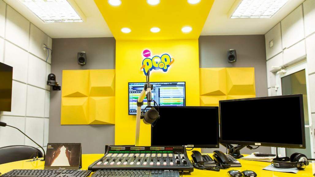 estudio-radio-pop (Juan Ribeiro / Divulgação Rede Aparecida) estudio-radio-pop (Juan Ribeiro / Divulgação Rede Aparecida)