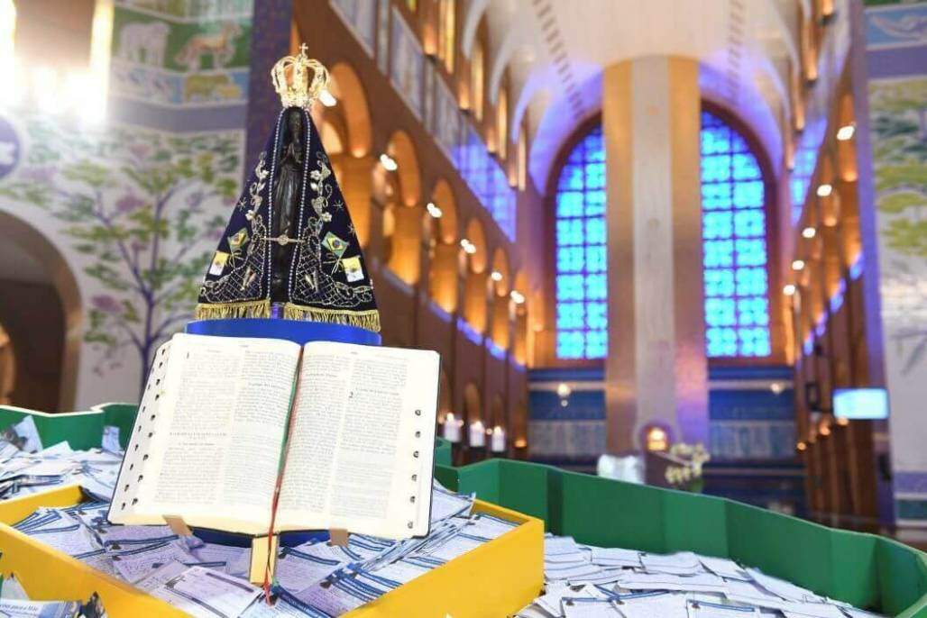 Nossa Senhora Aparecida e a Bíblia (Thiago Leon) Nossa Senhora Aparecida e a Bíblia (Thiago Leon)