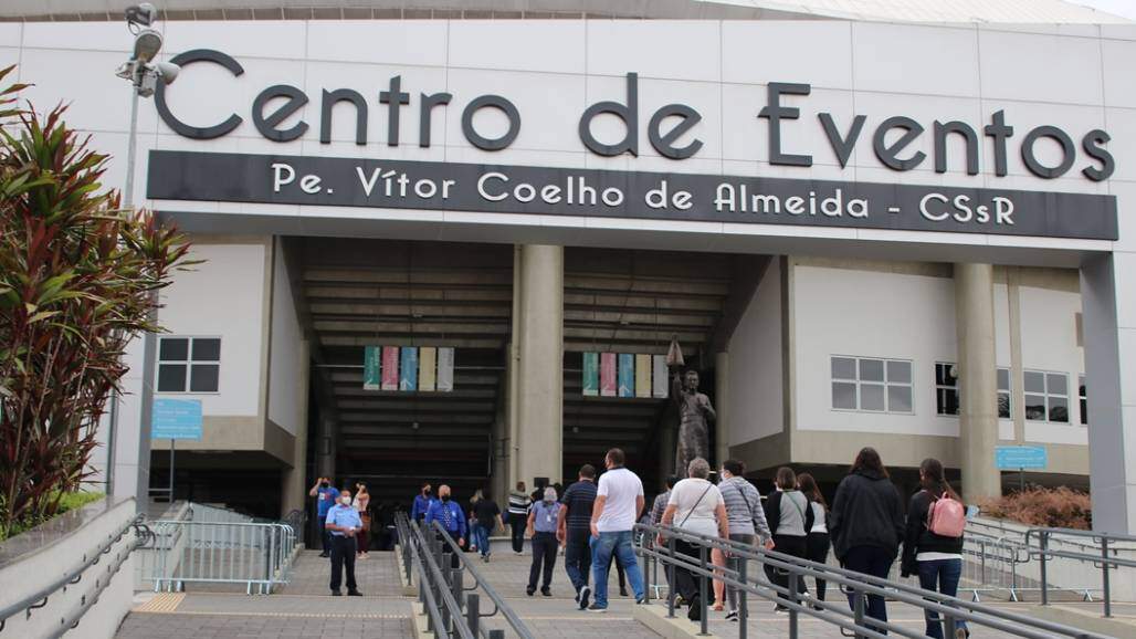 Missa de Aparecida no Centro de Eventos (Ana Carolina Alves) Missa de Aparecida no Centro de Eventos (Ana Carolina Alves)