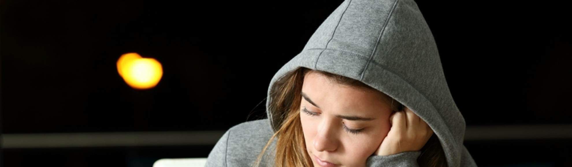 Jovem escutando música (Shutterstock/ Antonio Guillem) Jovem escutando música (Shutterstock/ Antonio Guillem)