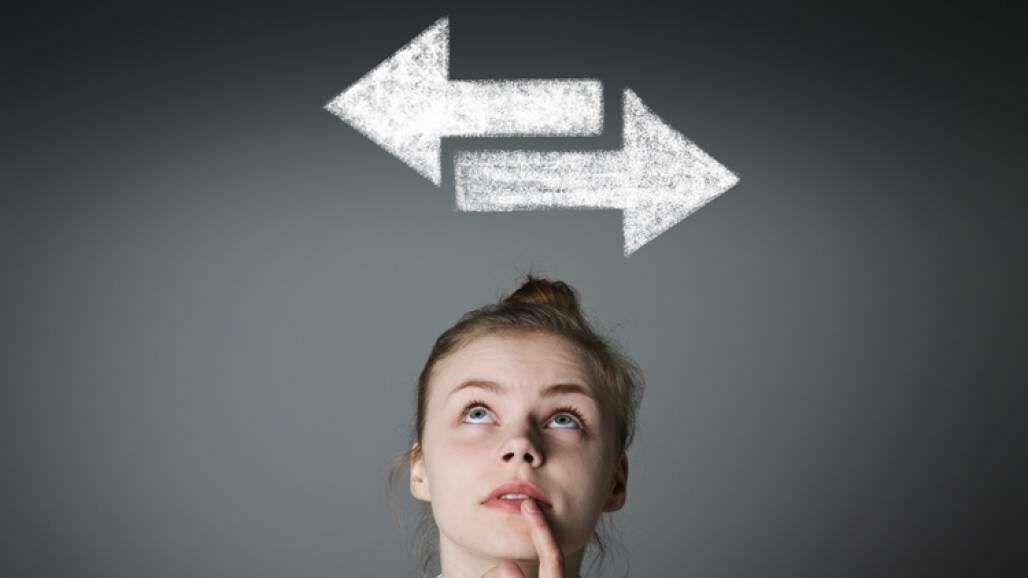 Jovem com dúvida (Shutterstock/ Marijus Auruskevicius) Jovem com dúvida (Shutterstock/ Marijus Auruskevicius)