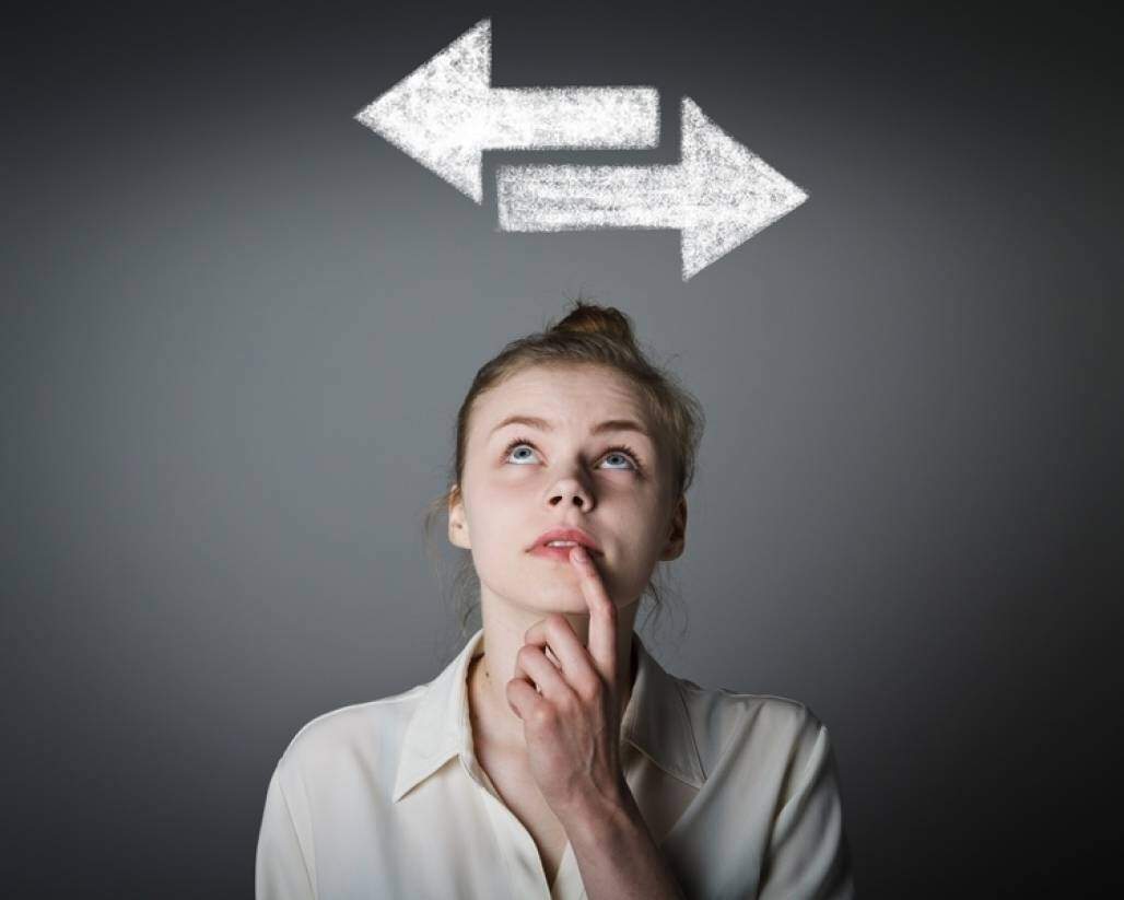Jovem com dúvida (Shutterstock/ Marijus Auruskevicius) Jovem com dúvida (Shutterstock/ Marijus Auruskevicius)