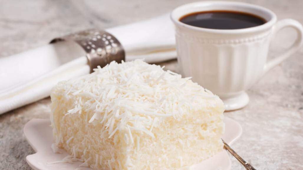 bolo-de-coco (Iuliia Timofeeva/Shutterstock) bolo-de-coco (Iuliia Timofeeva/Shutterstock)