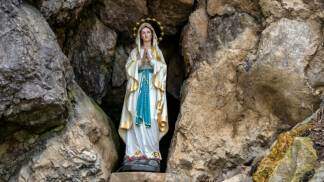 Nossa Senhora de Lourdes Nossa Senhora de Lourdes