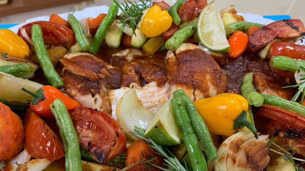 Peixe ao molho de rapadura - Santa Receita (Produção Santa Receita) Peixe ao molho de rapadura - Santa Receita (Produção Santa Receita)