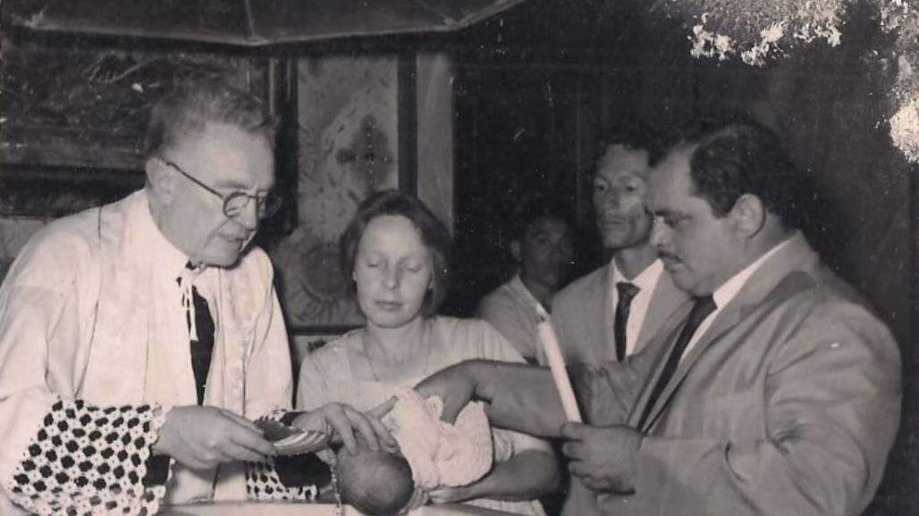 Padre Vítor Coelho batizando na Basílica Nossa Senhora Aparecida (Comissão do Patrimônio Histórico Provincial) Padre Vítor Coelho batizando na Basílica Nossa Senhora Aparecida (Comissão do Patrimônio Histórico Provincial)