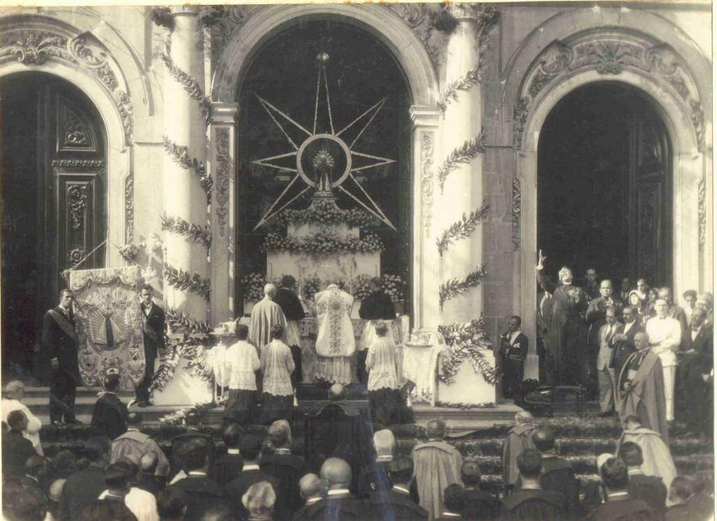 90 anos de Nossa Senhora Aparecida como Rainha e Padroeira do Brasil - celebração do Rio de Janeiro. (CDM Santuário de Aparecida) 90 anos de Nossa Senhora Aparecida como Rainha e Padroeira do Brasil - celebração do Rio de Janeiro. (CDM Santuário de Aparecida)