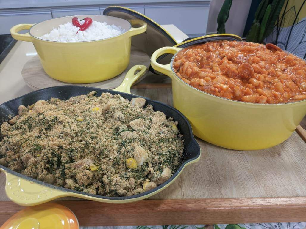 Feijao Branco e farofa de couve - Santa Receita (Produção Santa Receita) Feijao Branco e farofa de couve - Santa Receita (Produção Santa Receita)