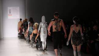 Moda inclusiva, desfile de moda, inclusão, pessoa com deficiência