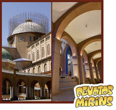 Revestimento externo das cúpulas (central e capelas) / Início do revestimento interno com tijolinhos / Criação da Revista Devotos Mirins.