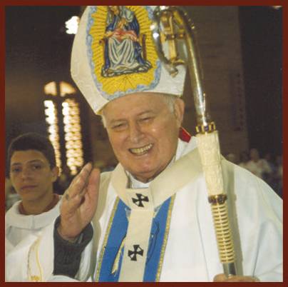 Nasce a Campanha dos Devotos! Um dos responsáveis pela iniciativa foi o Cardeal Dom Aloisio Lorscheider, OFM.