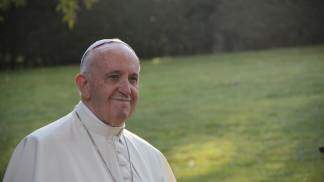 Papa Francisco nos Jardins do Vaticano Papa Francisco nos Jardins do Vaticano
