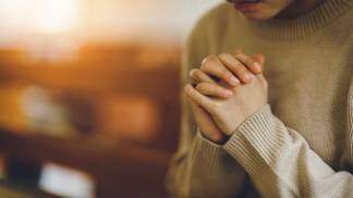Mãos unidas em oração Mãos unidas em oração
