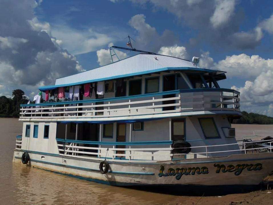 Seja um voluntário na Missão do Barco Hospital Laguna Negra na Amazônia