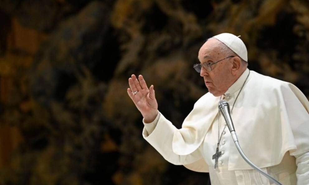 Papa envia carta ao presidente do Fórum Econômico Mundial
