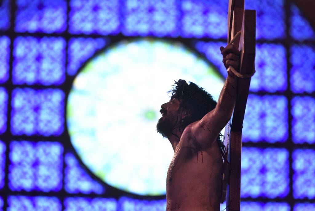 Medite a Via-Sacra nesta sexta-feira