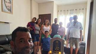 Devotos recebem a Capelinha Missionária do projeto Aparecida pelo Brasil