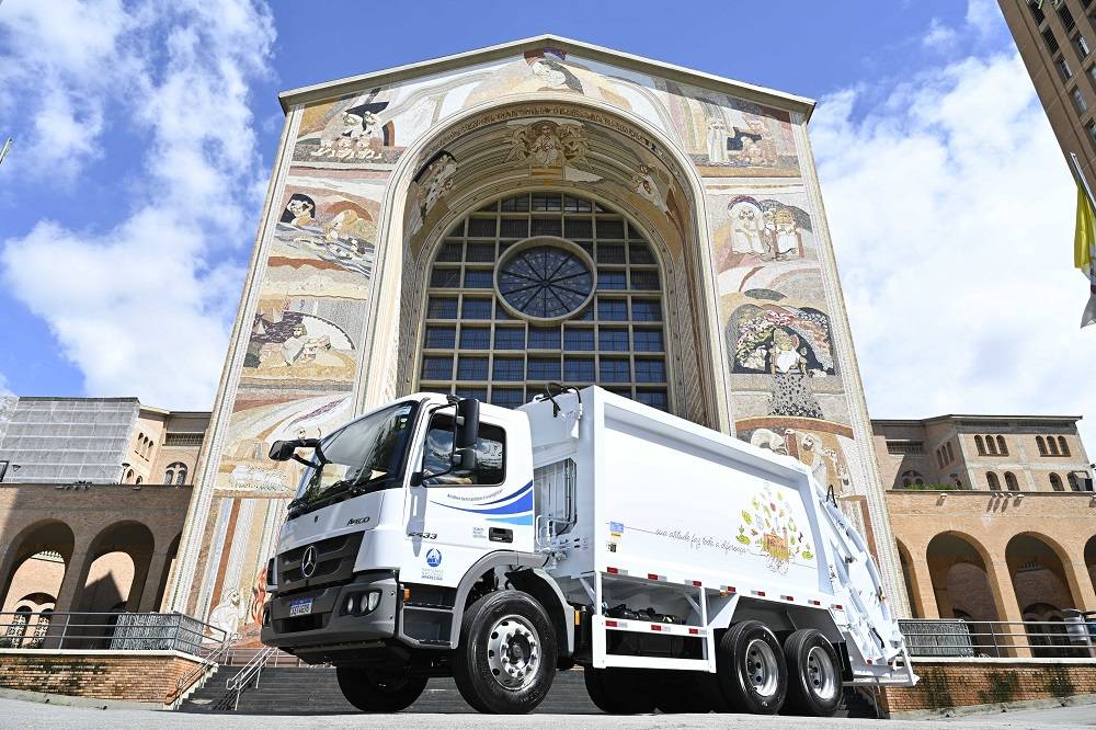  Santuário Nacional inova com Aquisição de Caminhão Sustentável para Gestão de Resíduos