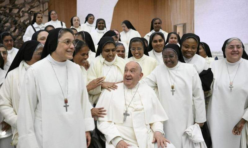 Papa Francisco inicia catequese sobre as virtudes teologais
