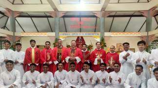 Profissão religiosa na Indonésia