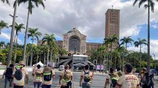 peregrinos-chegando-ao-santuario-nacional