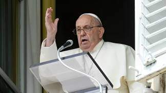 Papa Francisco durante Angelus da janela do Vaticano