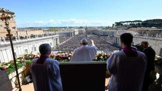 papa francisco praça são pedro