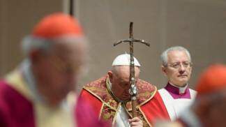 papa missa cardeais e bispos falecidos