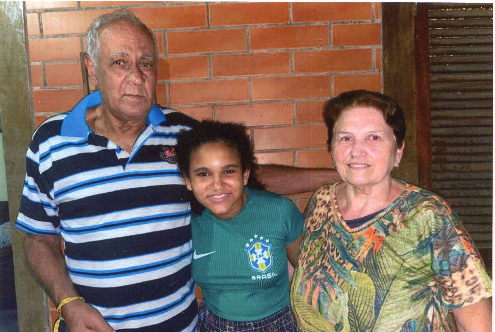 Paulo, Lorena e Maria Marta de Sousa Fernandes, de Rio de Janeiro/RJ