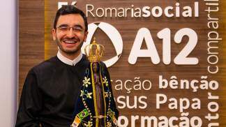 Frater Pablo Vinicius com a Mãe Aparecida