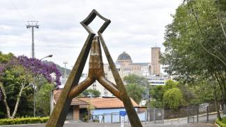 Morro do Cruzeiro  - início da via-sacra