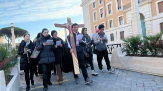 Pessoas com a Cruz do Jubileu
