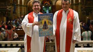 padres no lançamento do livreto da novena 2025