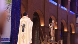 Santo Afonso no altar