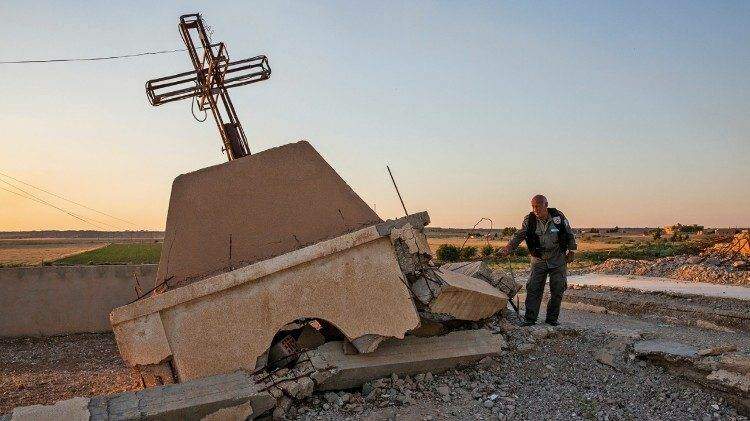 Igreja destruída na Síria
