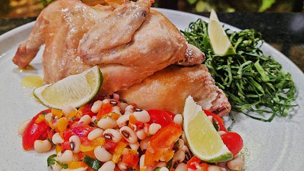 Galeto Assado no Sal Grosso - Sabor de Vida