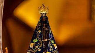 nossa senhora aparecida fundo neutro