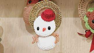 bolinho-de-natal-em-amigurumi-faça-você-mesmo