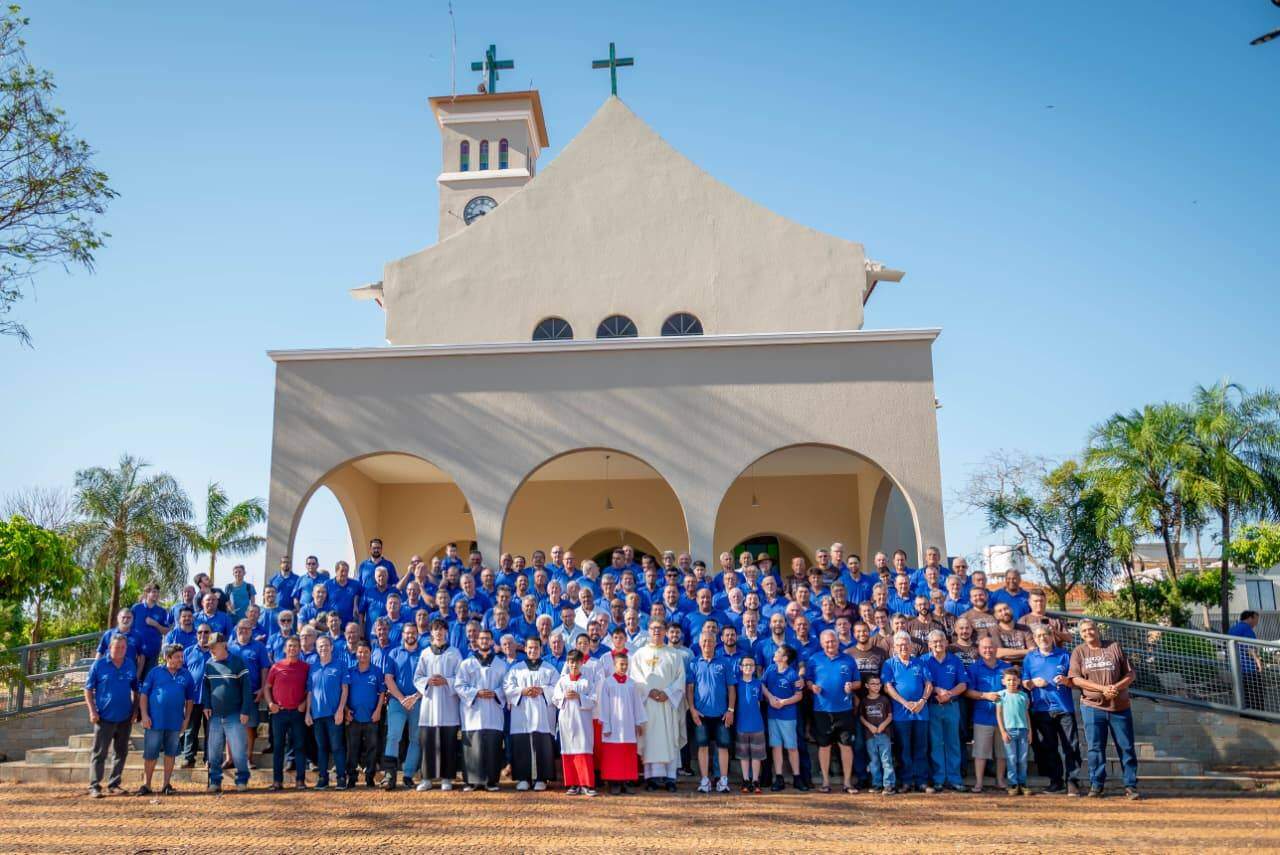 Terço dos Homens da Paróquia São João Batista, de Américo de Campos / Reprodução