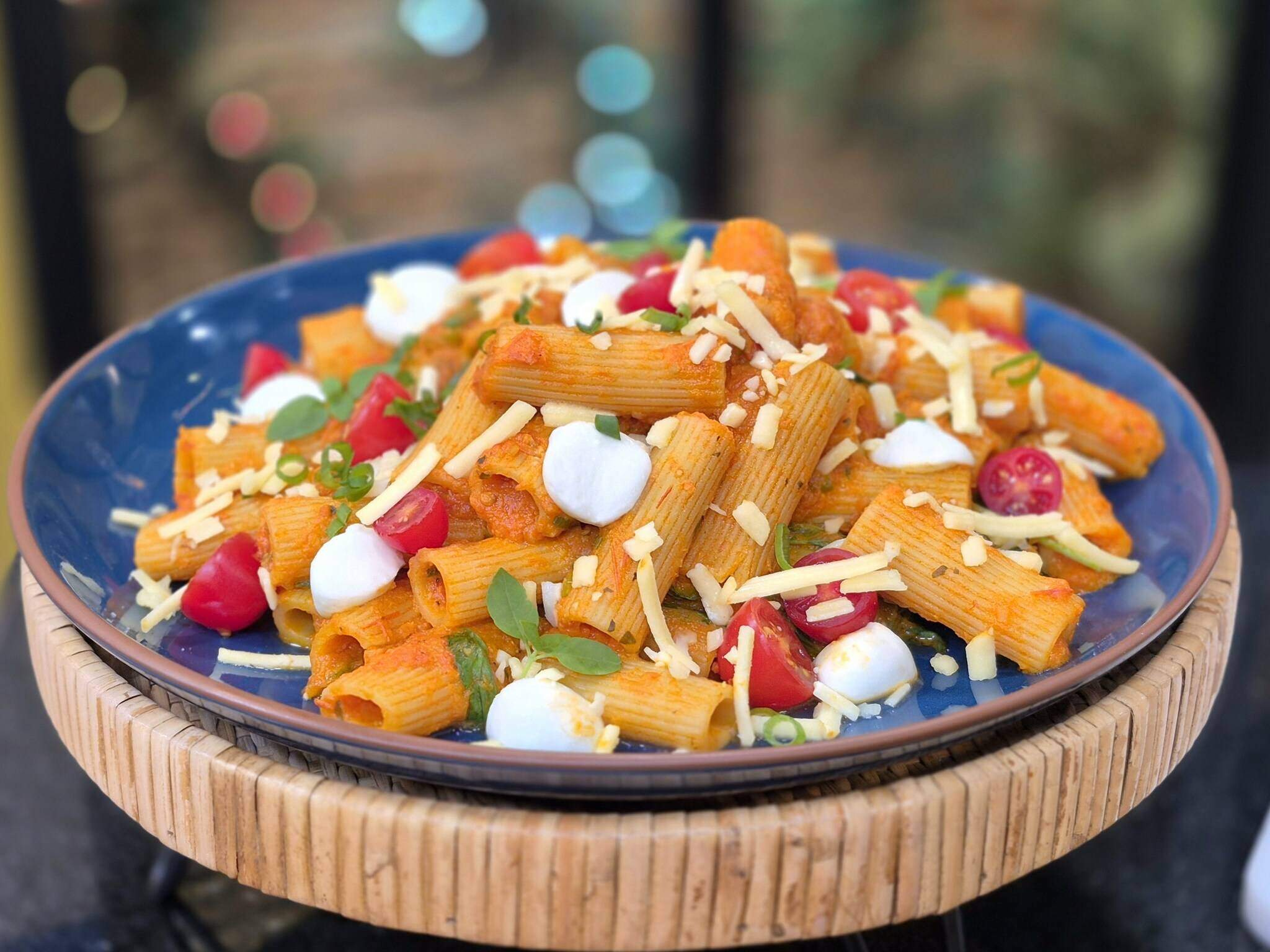 Rigatoni com Molho de Tomate Cereja - Sabor de Vida