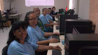 CAS São Clemente - oficina de inclusão digital