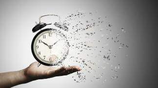 Relógio se desfazendo