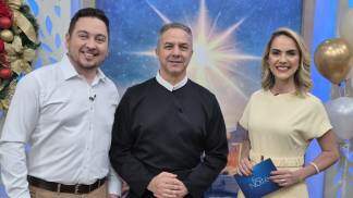 Júnior-Campos-Padre-camilo-e-jéssica-fernandes-Bênção-da-Noite-especial-de-ano-novo (1)