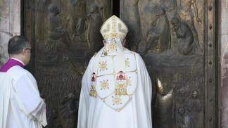 Fechamento da Porta Santa da Basílica de São Paulo Fora dos Muros