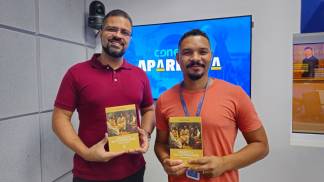 Douglas Palmeira é professor, catequista, agente de pastoral e escritor no Conexão Aparecida