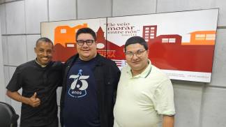 Padre Moisés Júnior e o coordenador arquidiocesano, Silas Camilo, no JR